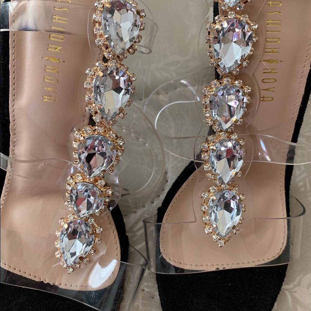 Heels size 6
